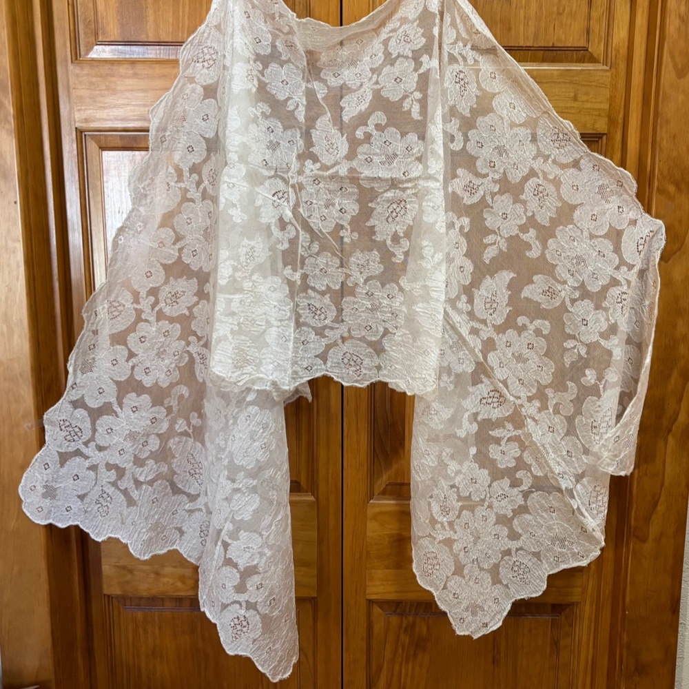 Lacy Sheer Table Runner